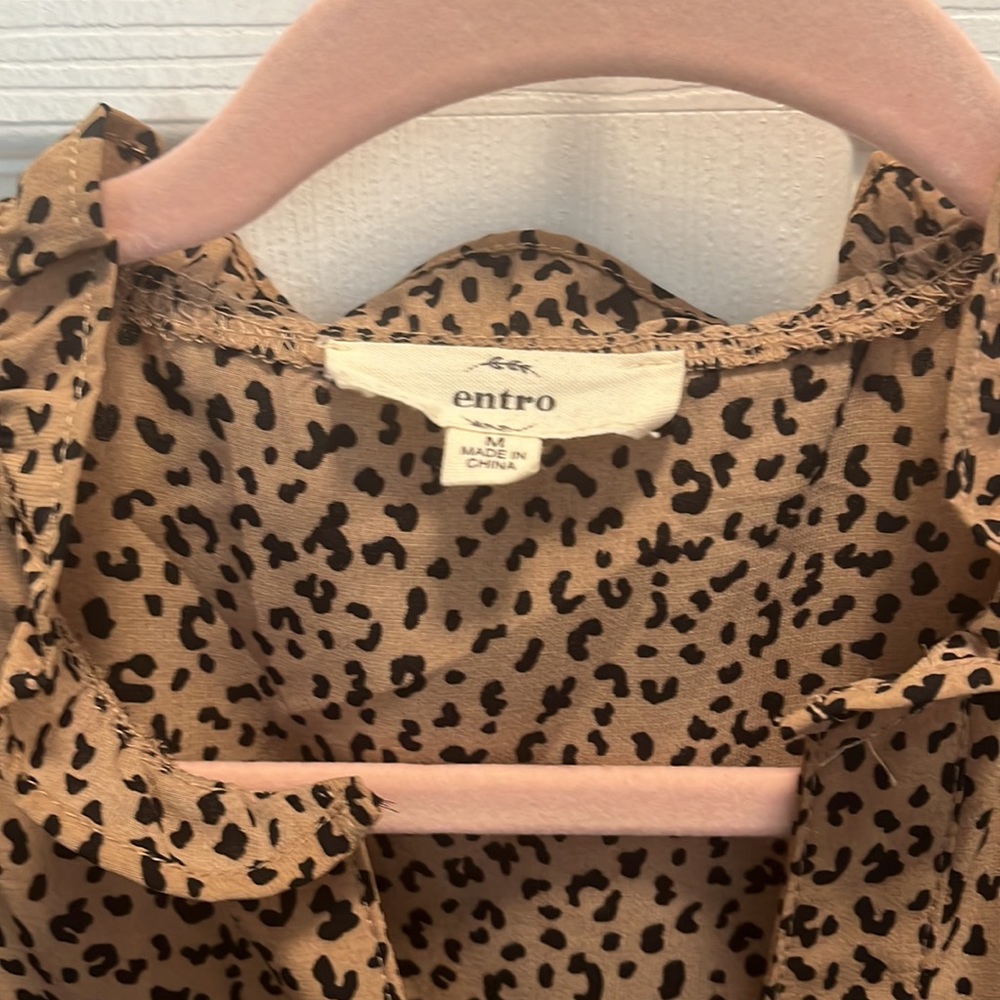 Entro Brown Leopard Print Top - Picture 3 of 6